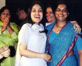 ChinkyGeetaMami-Sangeet Bride and Aunt