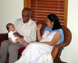 IndDay-0704803-0001